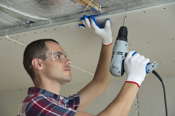 Pourquoi opter pour des cloisons suspendues pour séparer vos espaces ?